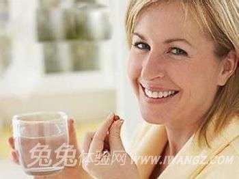 更年期潮热怎么办？五招有助缓解