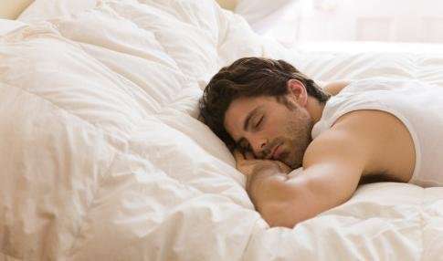 男人四种睡姿有损性功能