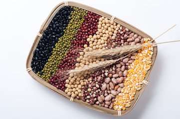 秋冬季吃什么豆能起到养生保健的功效