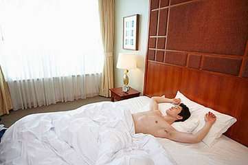 北京男士高端会所男人裸睡有哪些好处