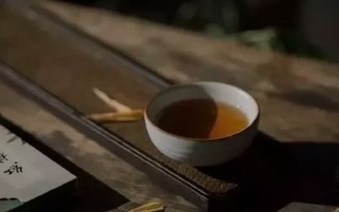 喝茶预防老年痴呆？！喝这种茶才有效