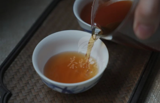 在春天喝普洱茶，怎么搭配更养生